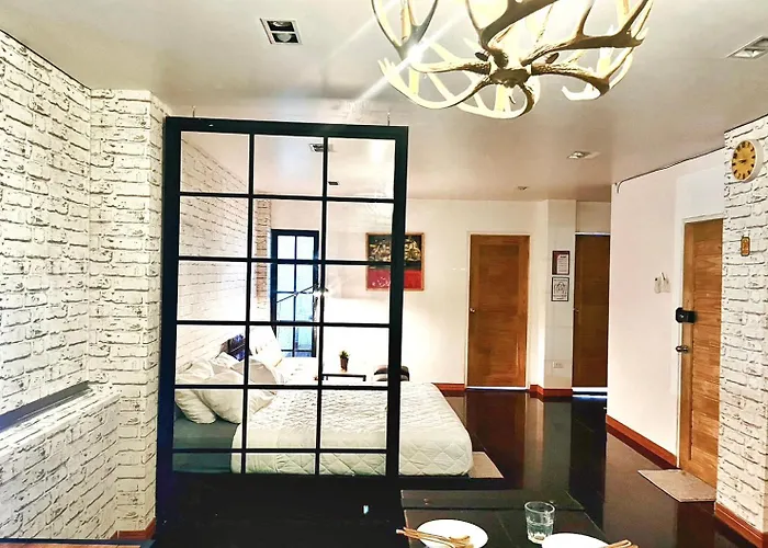 Baan33 Check In By Yourself Code Inbox 4fl Behind Amazon Cafe * Bangkok