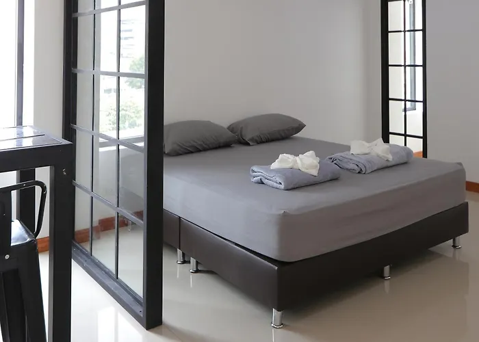 Baan33 Check In By Yourself Code Inbox 4fl Behind Amazon Cafe * Bangkok